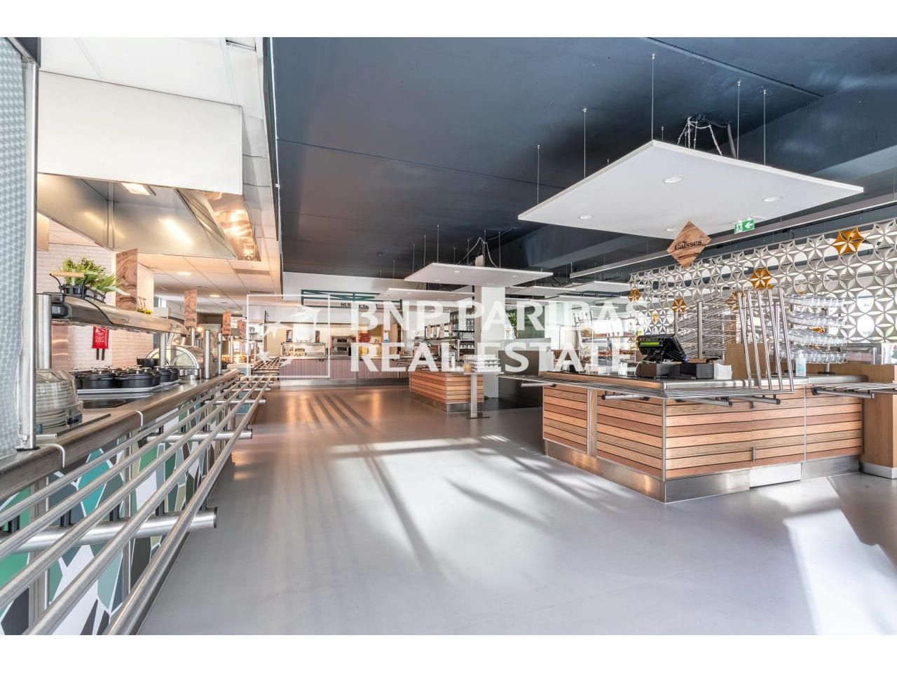 1049.55 m² pour ce bureaux en location à Noisy le grand