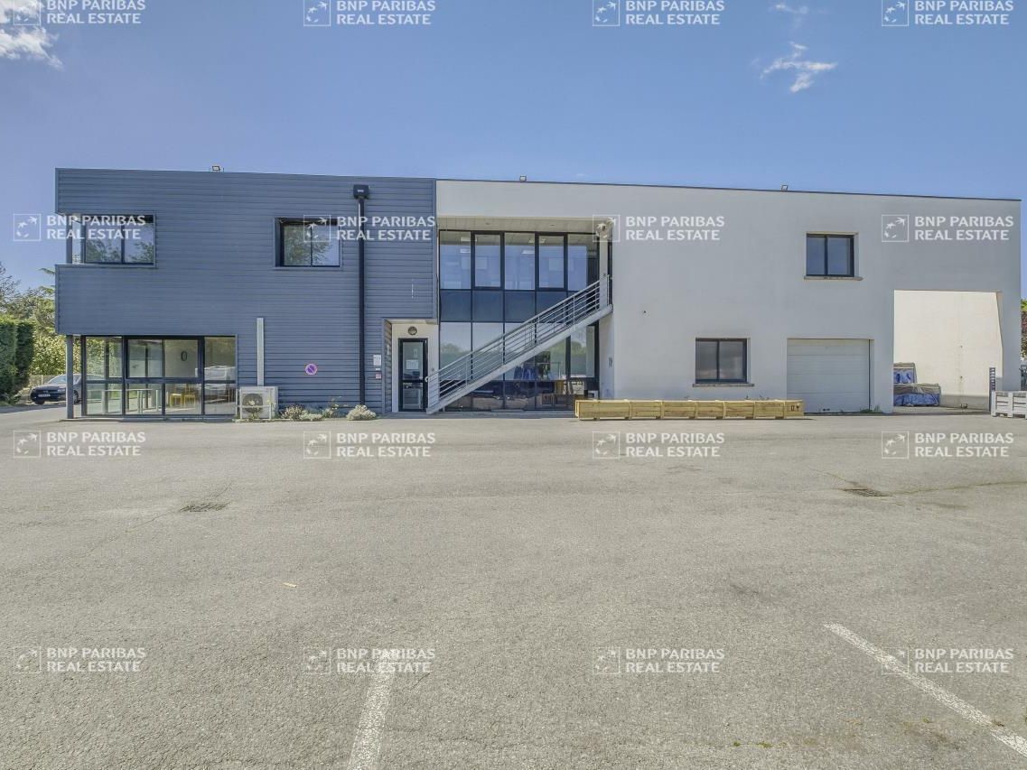 Vente Activité 2641 m² non divisibles 31600 Muret