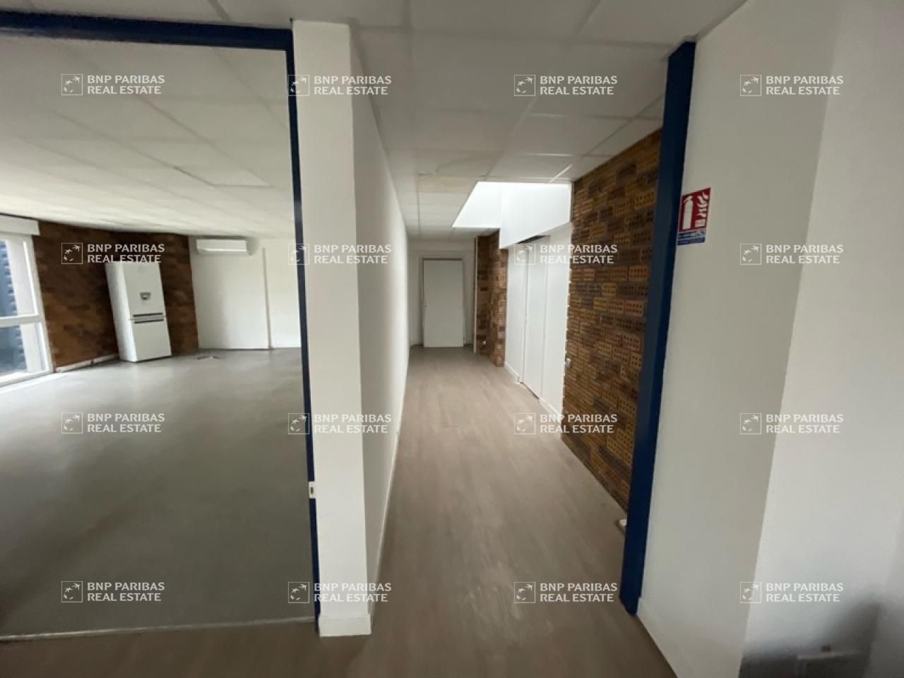 1585 m² pour ce activité en location à Custines