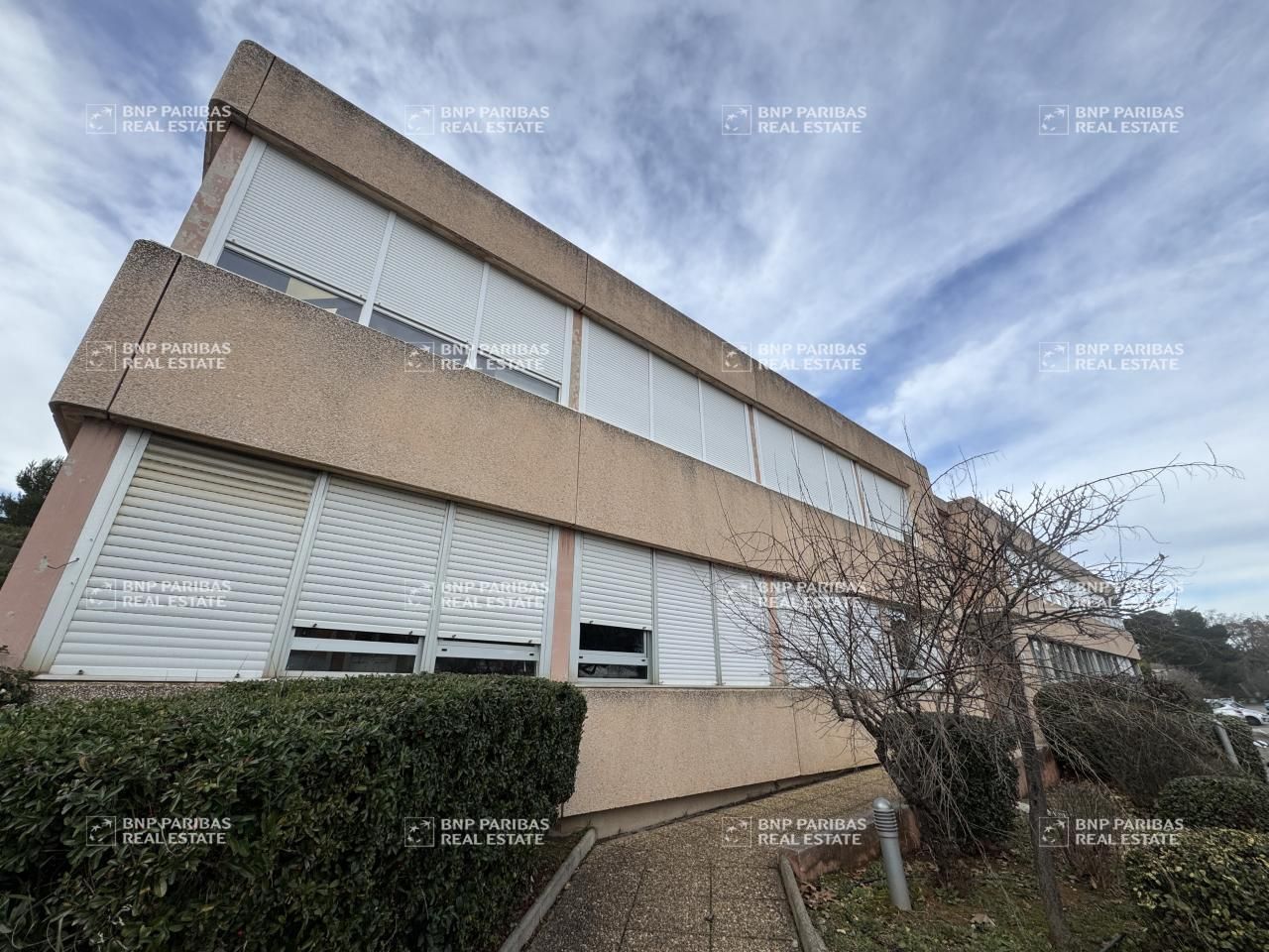 Location Bureaux 246 m² non divisibles 13127 Vitrolles