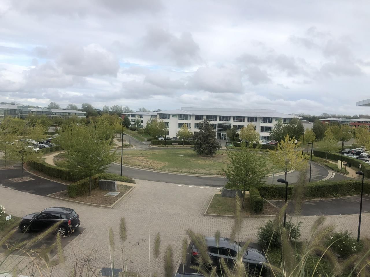 6068.9 m² pour ce bureaux en location à Voisins-le-bretonneux
