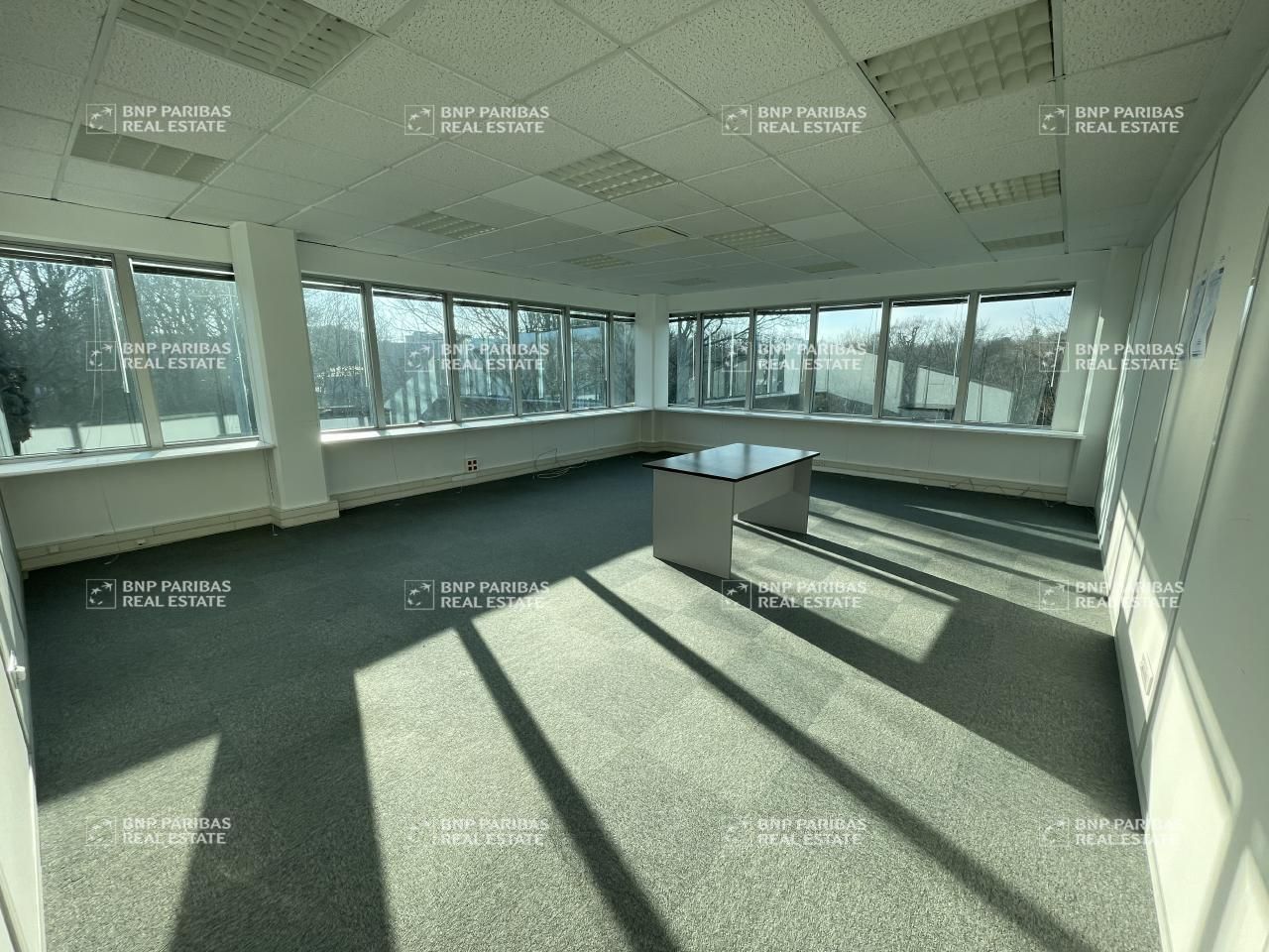 330 m² pour ce bureaux en location à Nantes