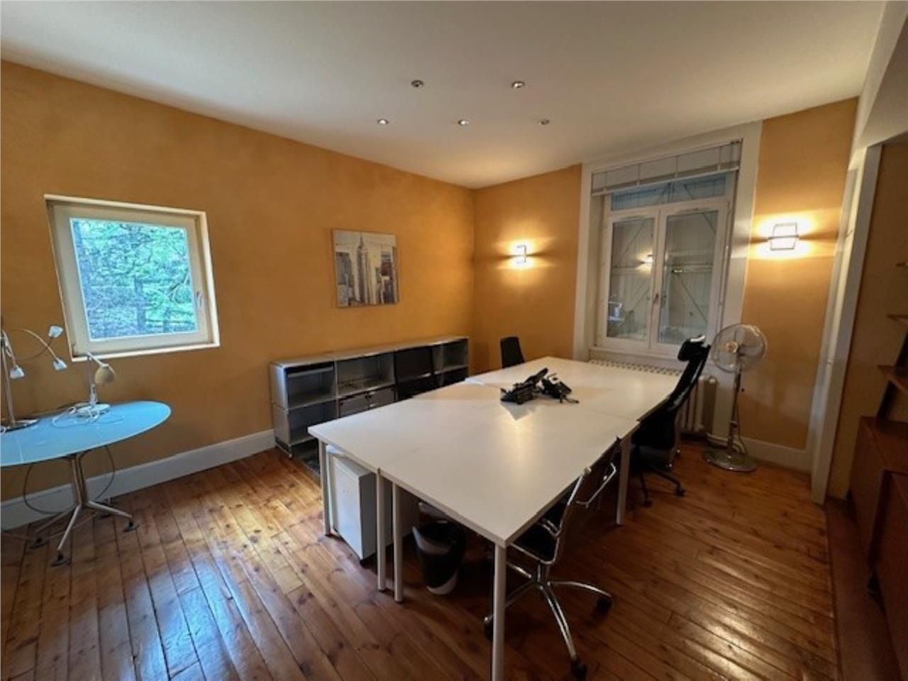 À VENDRE OU À LOUER - Bureaux de 380 m² dans une 