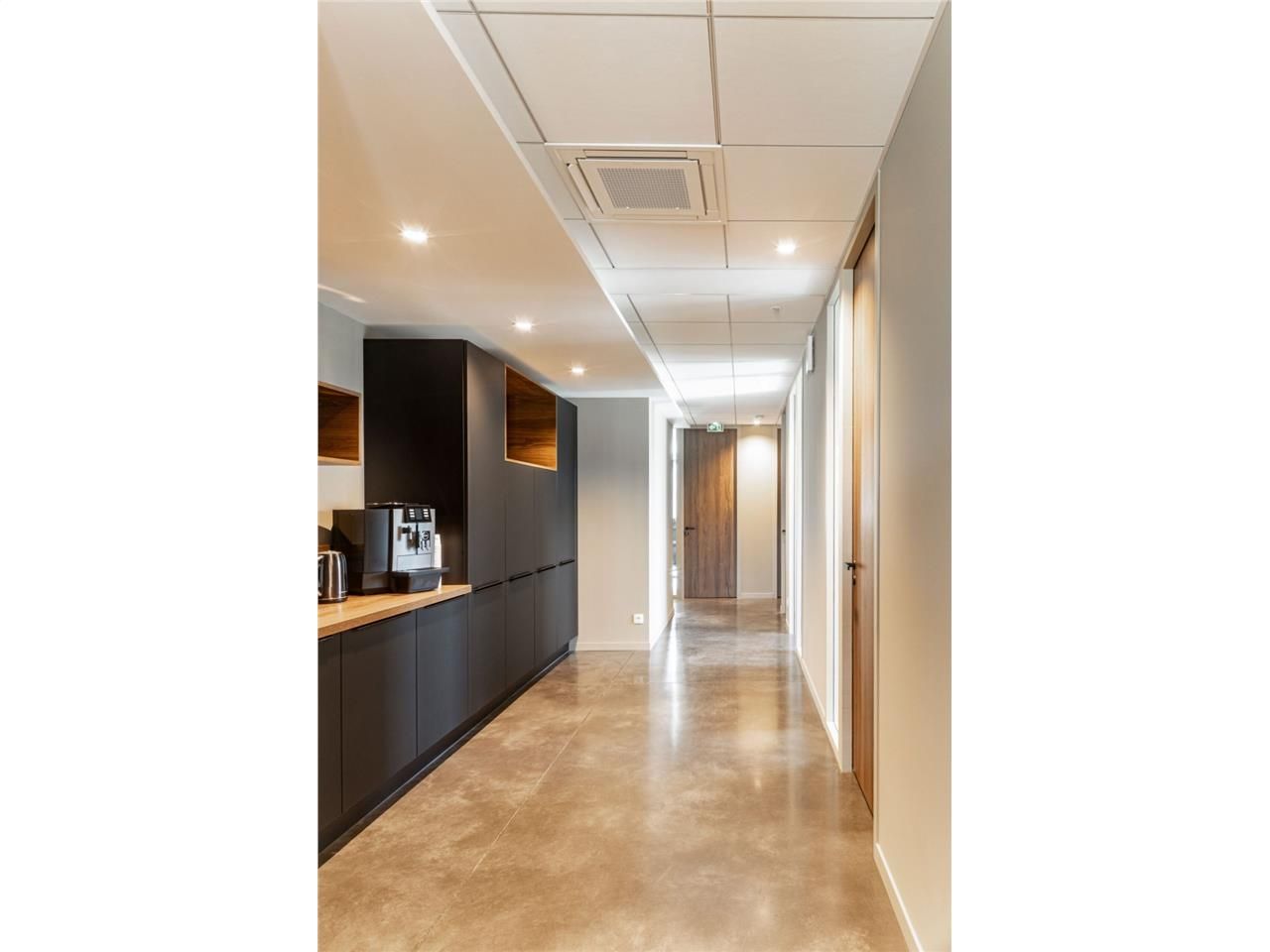 Bureaux de 1 000 m² sur 2 niveaux dans un immeubl