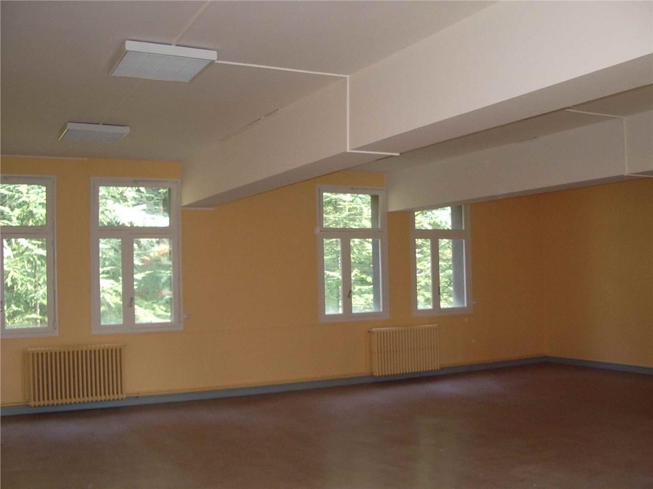 A louer dans un site gardienné, clos et arboré Bu