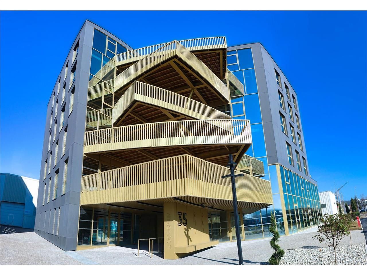 Bureaux à vendre dans un immeuble à taille humain