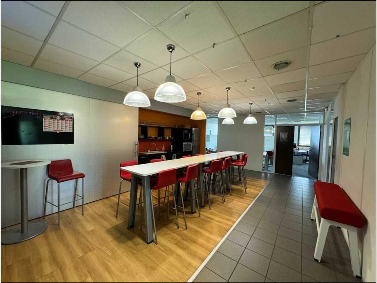 À VENDRE - Bureaux de 650 m² situé en plein coeur
