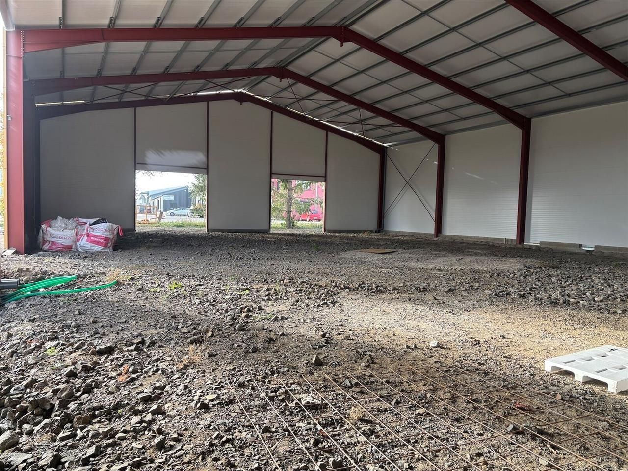 À VENDRE : Local neuf à usage d'activité ou comme