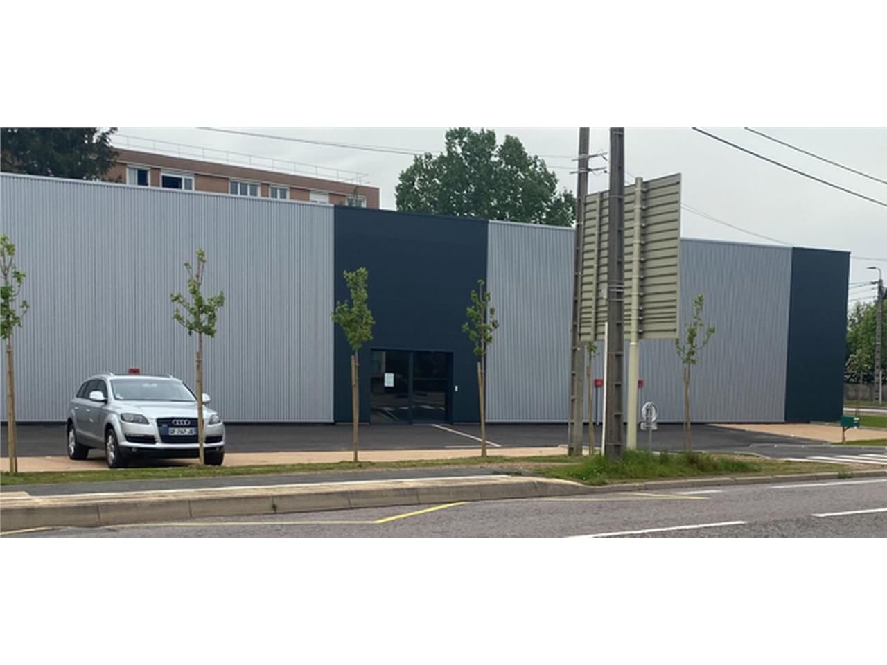 À LOUER : Local d'activités de 900 m² à MABLY