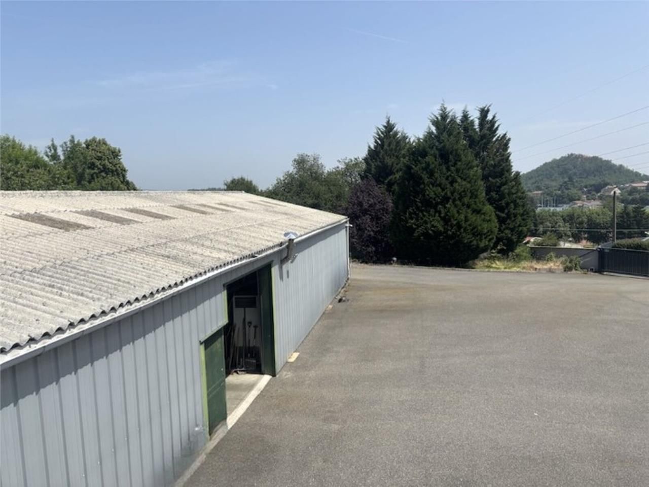 À VENDRE : Site atypique mixte comprenant 1 grand