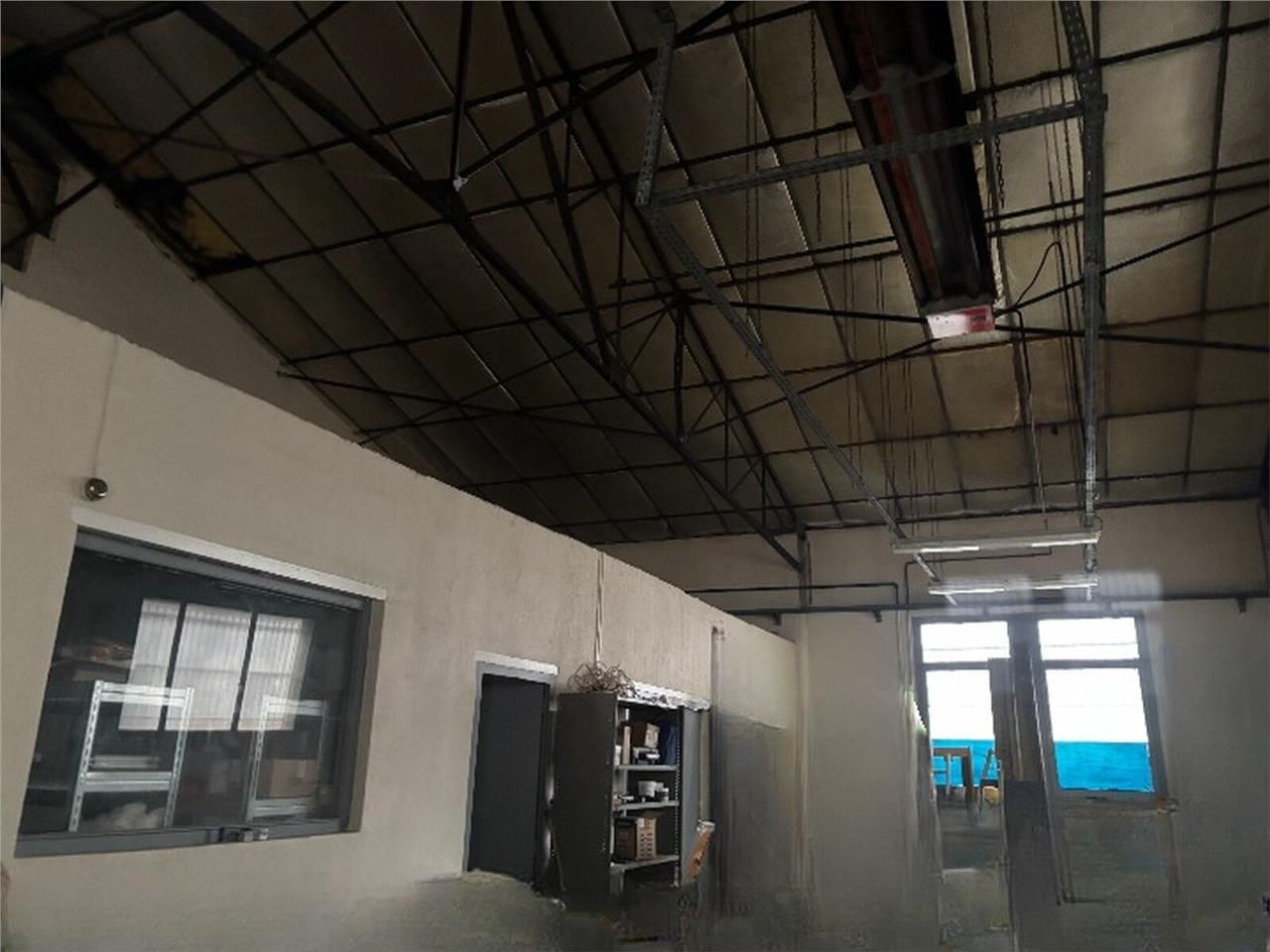 À LOUER : Local d'activité de 150 m² dans un parc