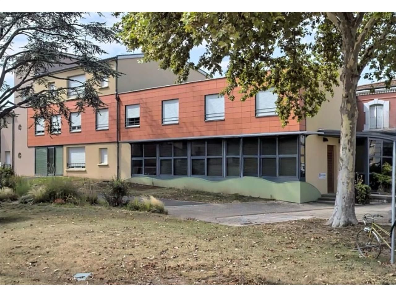 À LOUER : Bureaux de 130 m² en rez-de-chaussée au