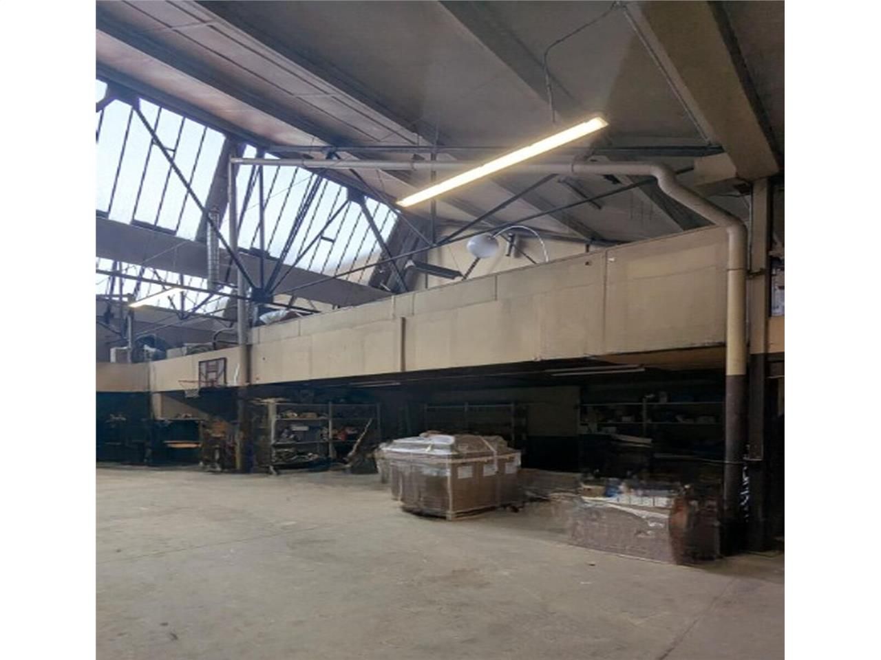 Votre agence Arthur Loyd vous propose un local pr