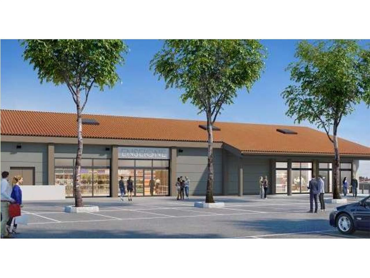 Situé dans un bâtiment rénové de près de 900 m², 