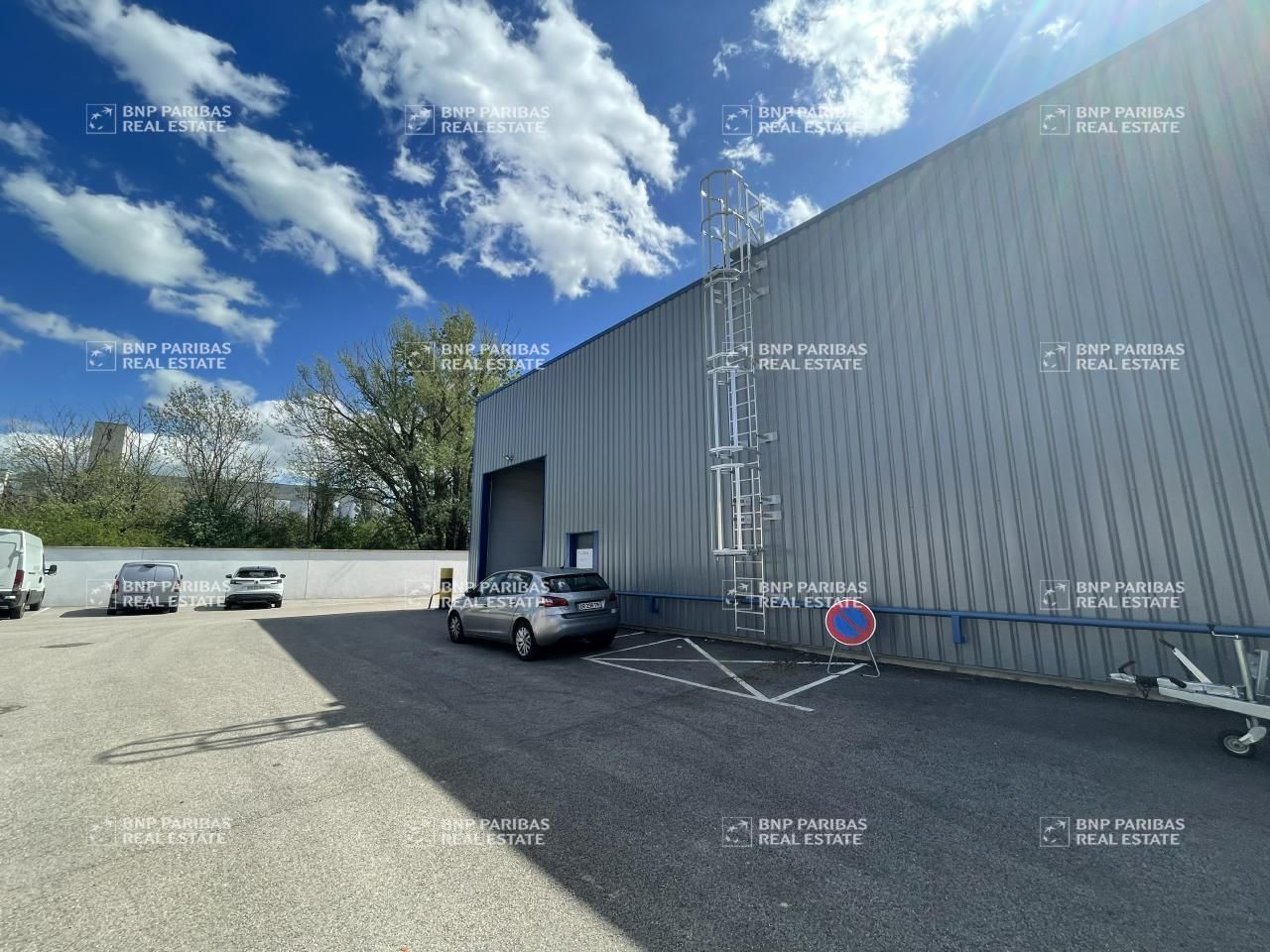 Location Activité 875 m² non divisibles 21200 Beaune