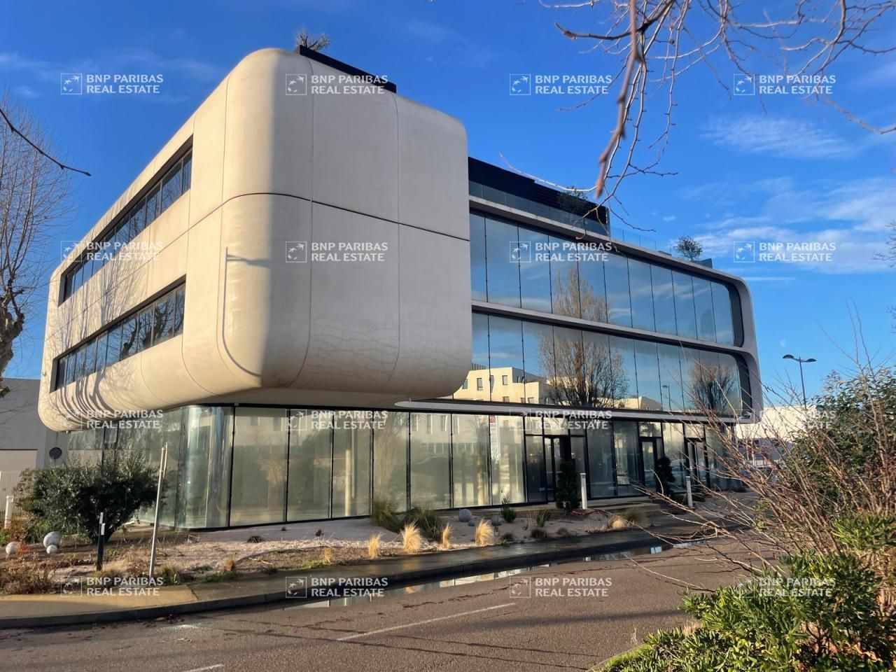 Location Bureaux 1404 m² divisibles 34130 Mauguio