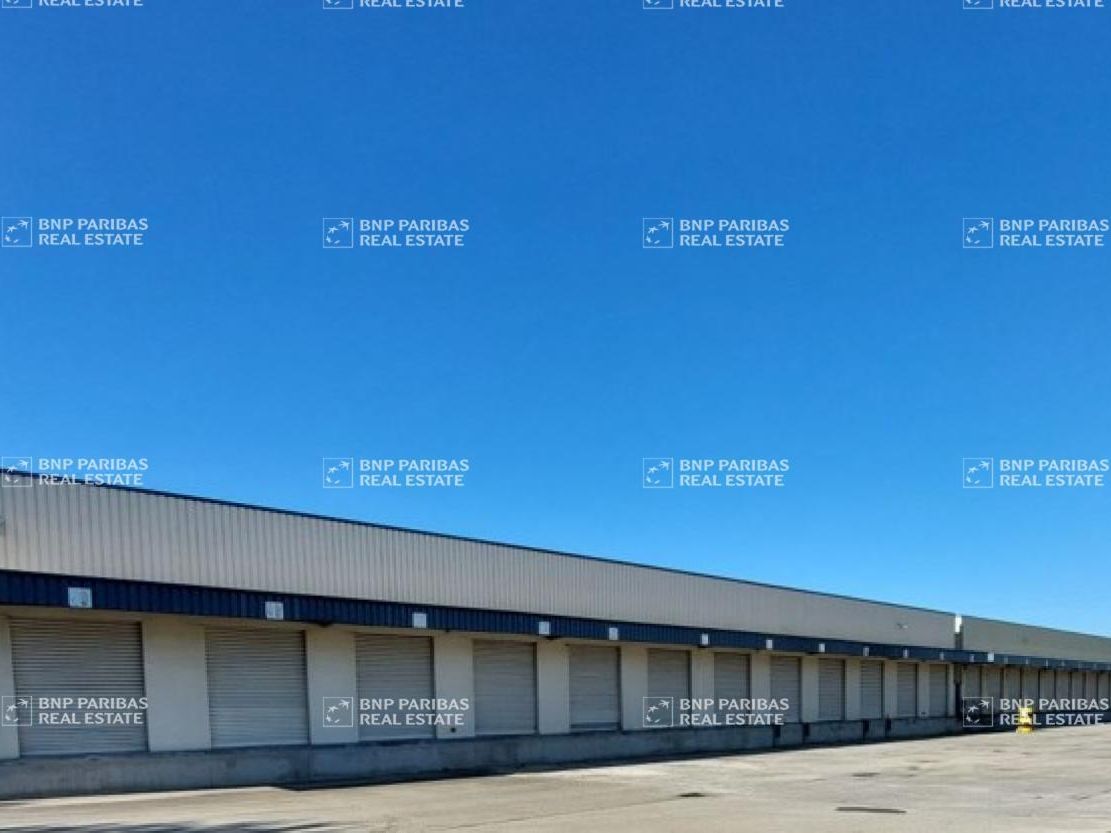 3071 m² pour cetentrepôts classe c en vente à Avignon