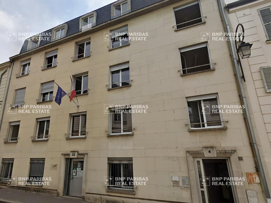 992 m² pour ce bureaux en location à Versailles