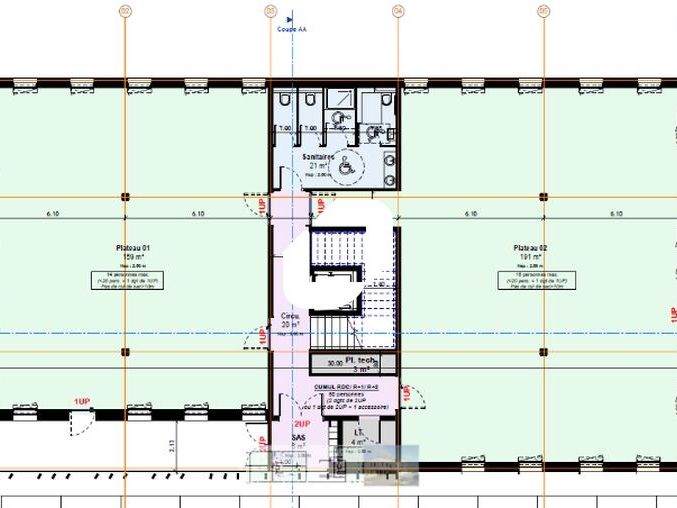 Situé à proximité immédiate des transports en com