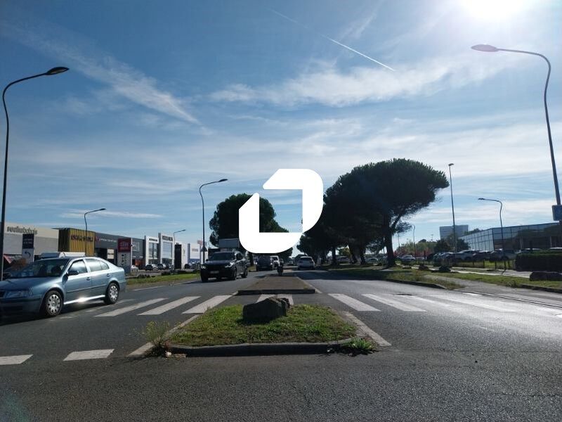 IMMPROVE vous propose à la location un local comm