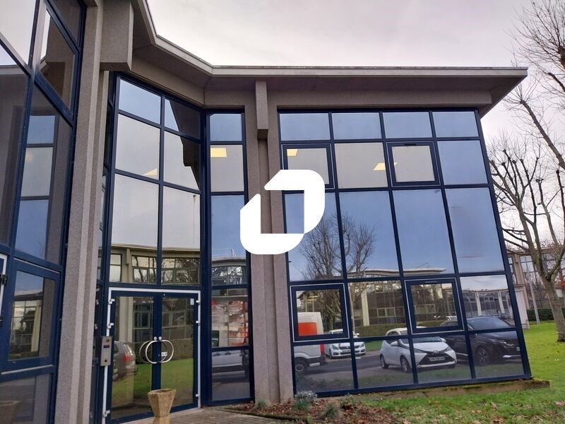 IMMPROVE vous propose des bureaux à la vente au s