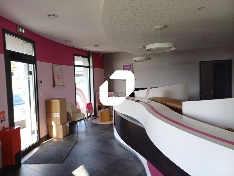 IMMPROVE immobilier entreprise vous propose dans 