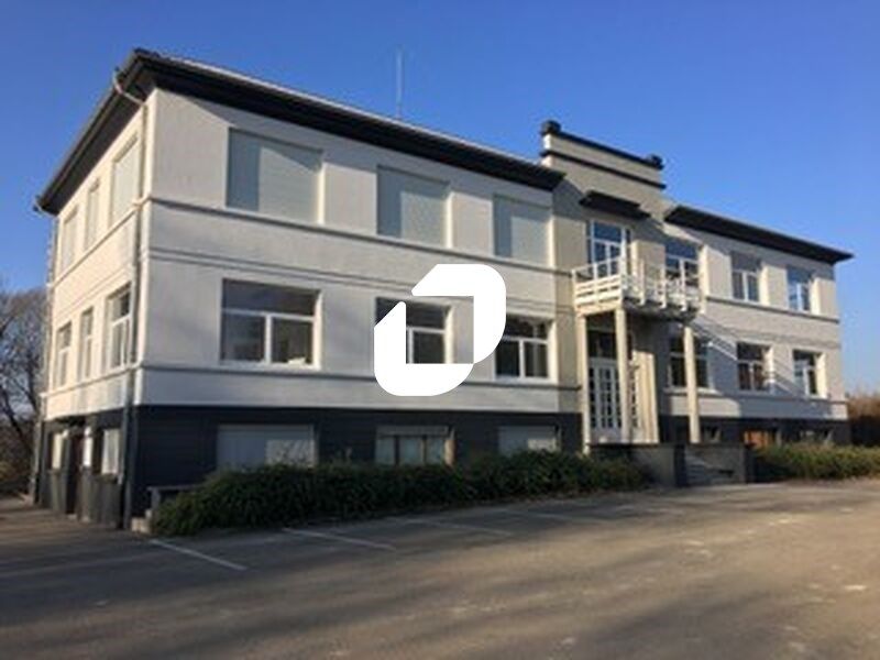 IMMPROVE  vous propose  à la vente un immeuble de