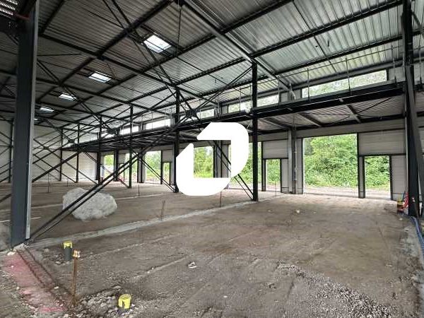 IMMPROVE vous propose à la location 2 cellules d'