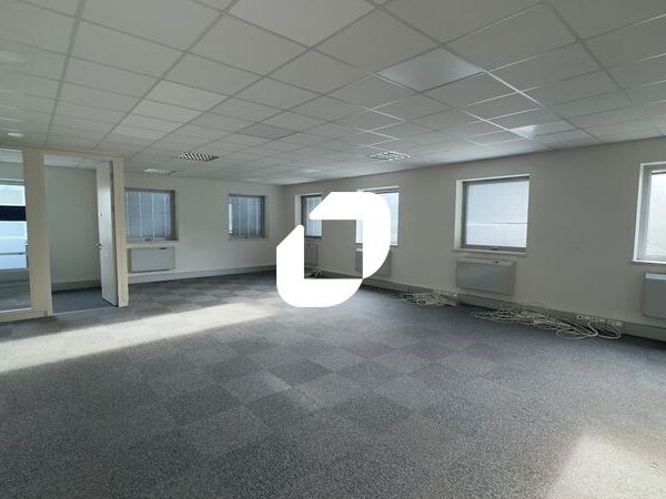 IMMPROVE propose à la location un immeuble de bur