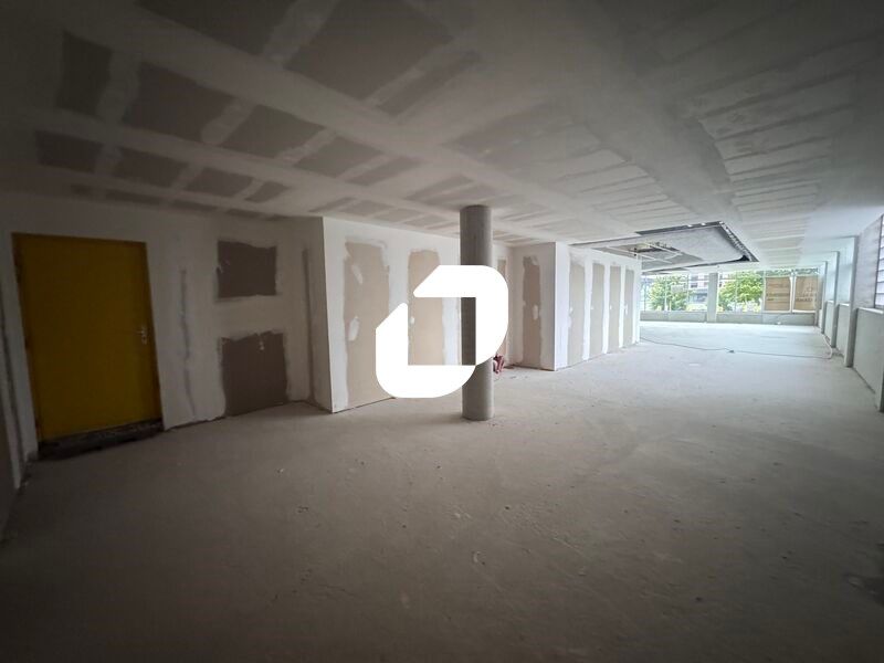 IMMPROVE vous propose des bureaux, locaux commerc