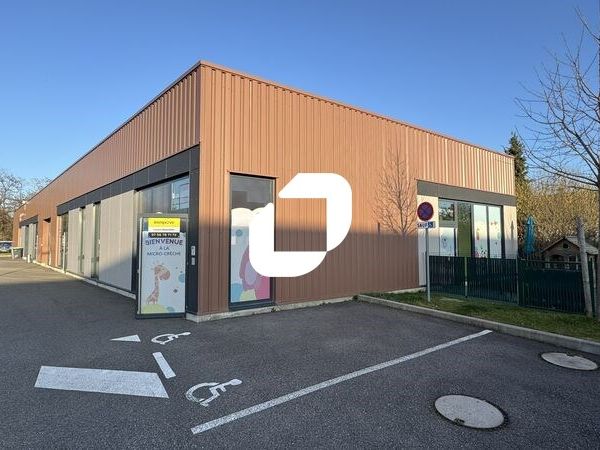 IMMPROVE propose à la location des locaux commerc