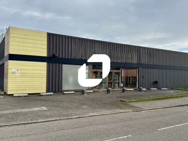 IMMPROVE propose à la location un local commercia