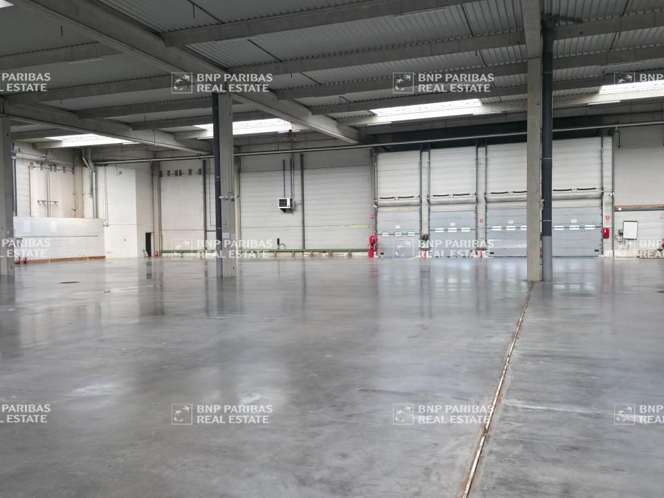 4370 m² pour ce activité en location à Bussy-saint-georges