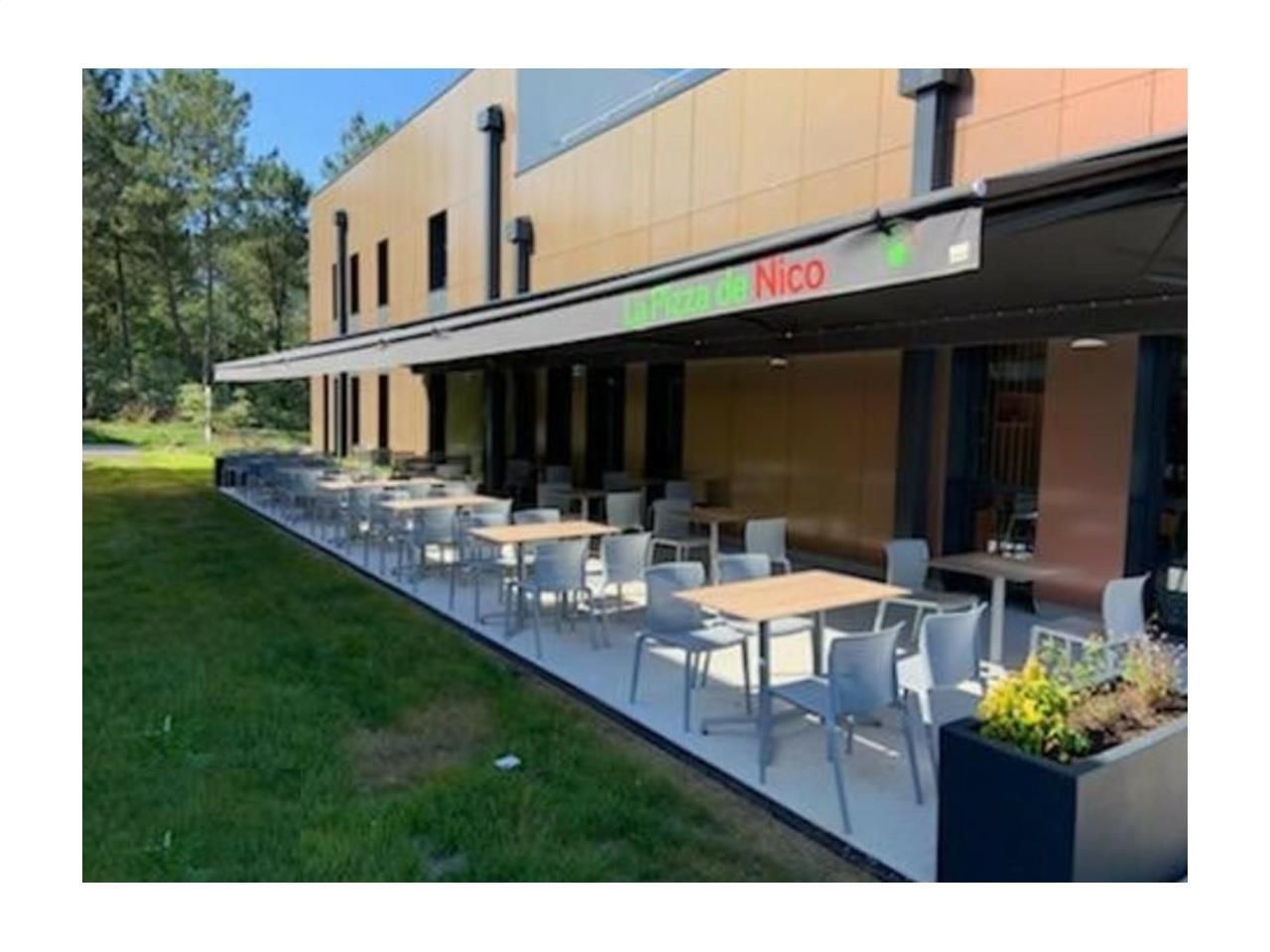 340 m² pour ce local commercial en vente à Le pian-médoc