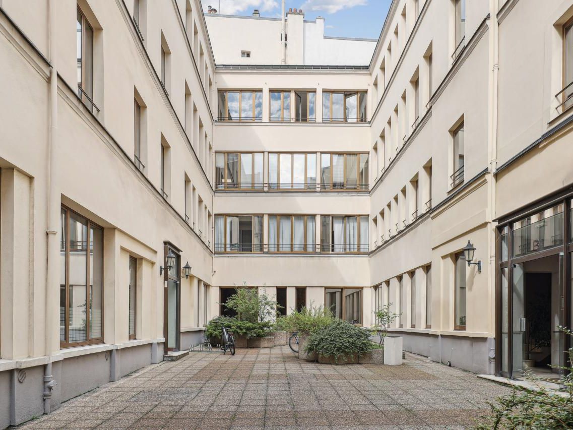Location bureaux à Paris 75010