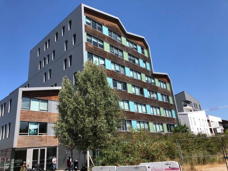 Location Bureaux 849 m² non divisibles 33300 Bordeaux