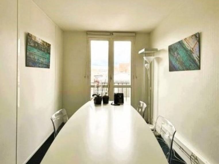 133 m² pour ce bureaux en location à Versailles