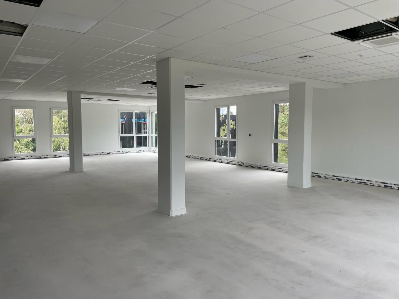 285 m² pour ce bureaux en location à Petit-couronne