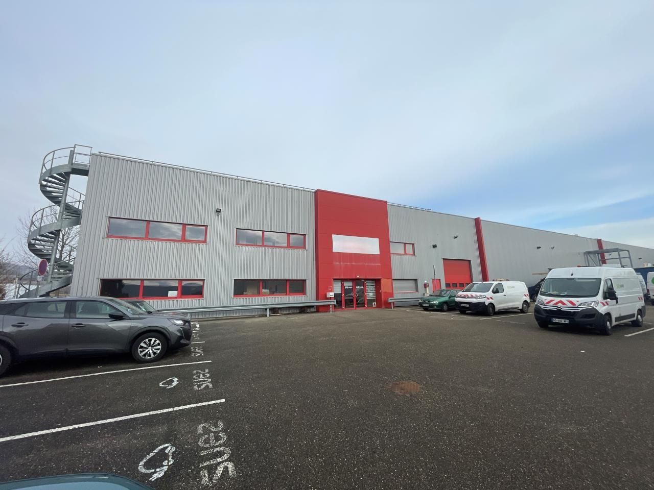 Location Activité 846 m² non divisibles 67210 Obernai