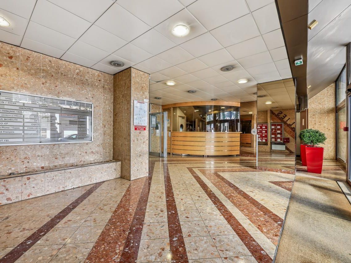 742 m² pour ce bureaux en location à Montreuil
