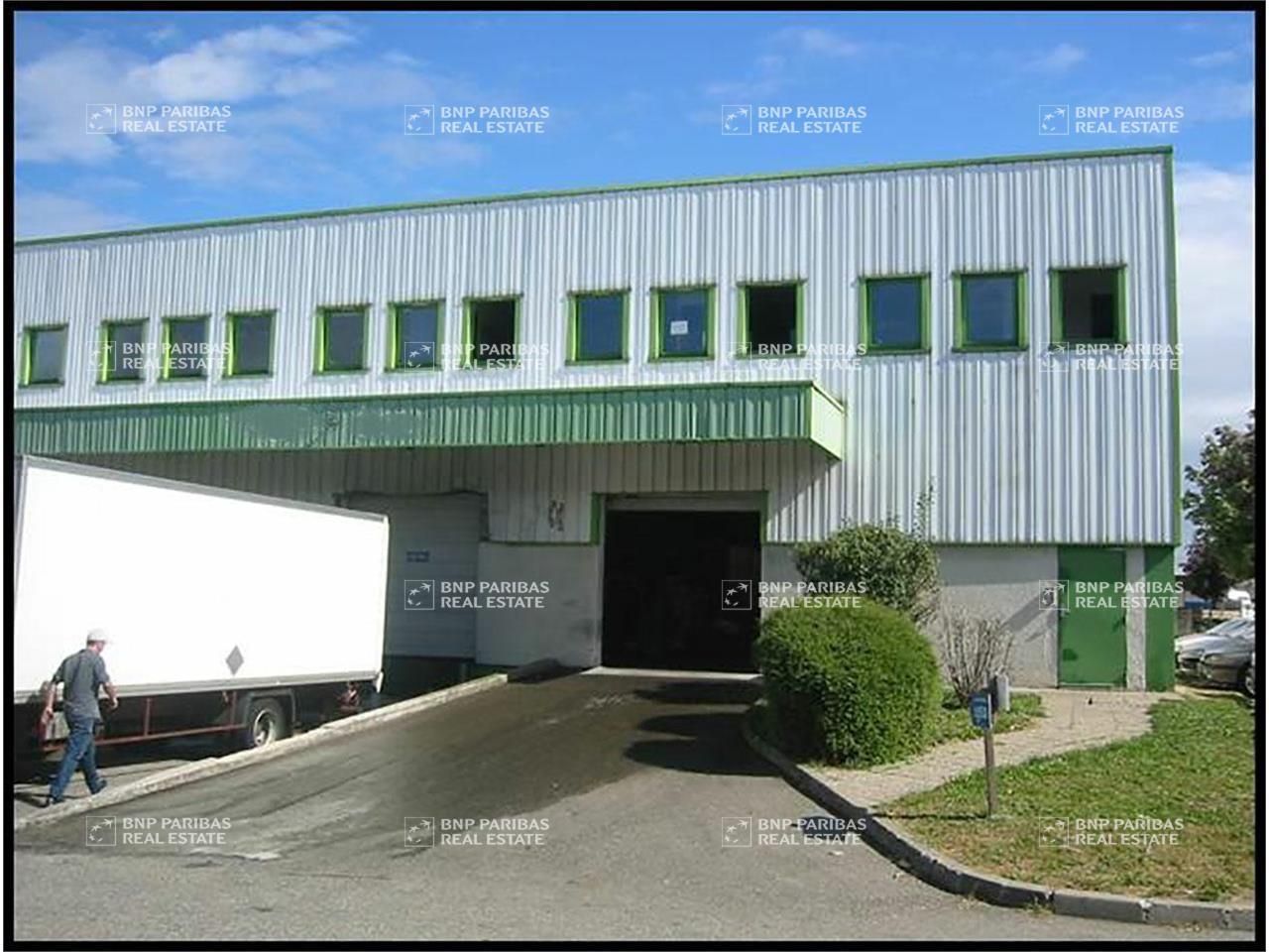 Location Activité 1199 m² divisibles 69740 Genas