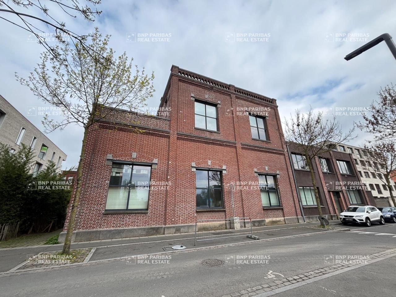 Vente Bureaux 1321 m² non divisibles 59160 Lille