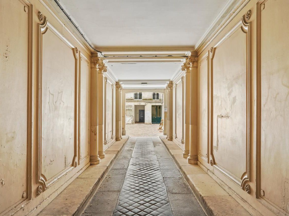 99 m² pour ce bureaux en location à Paris