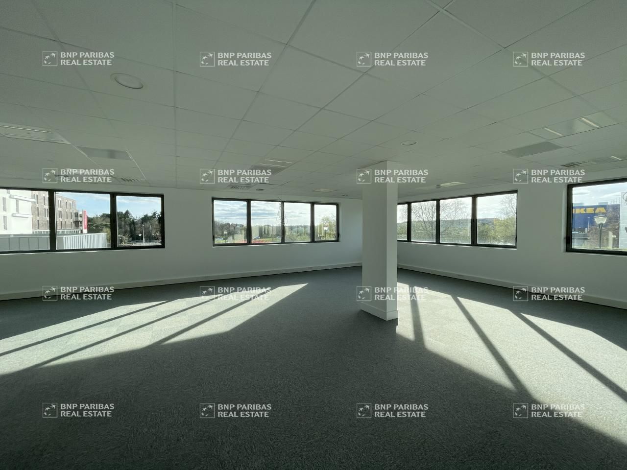 4303.11 m² pour ce bureaux en vente à Saint-herblain