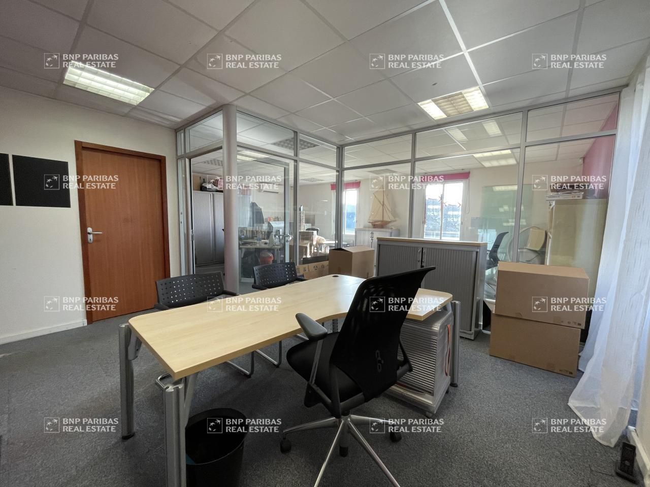 90 m² pour ce bureaux en location à Olivet