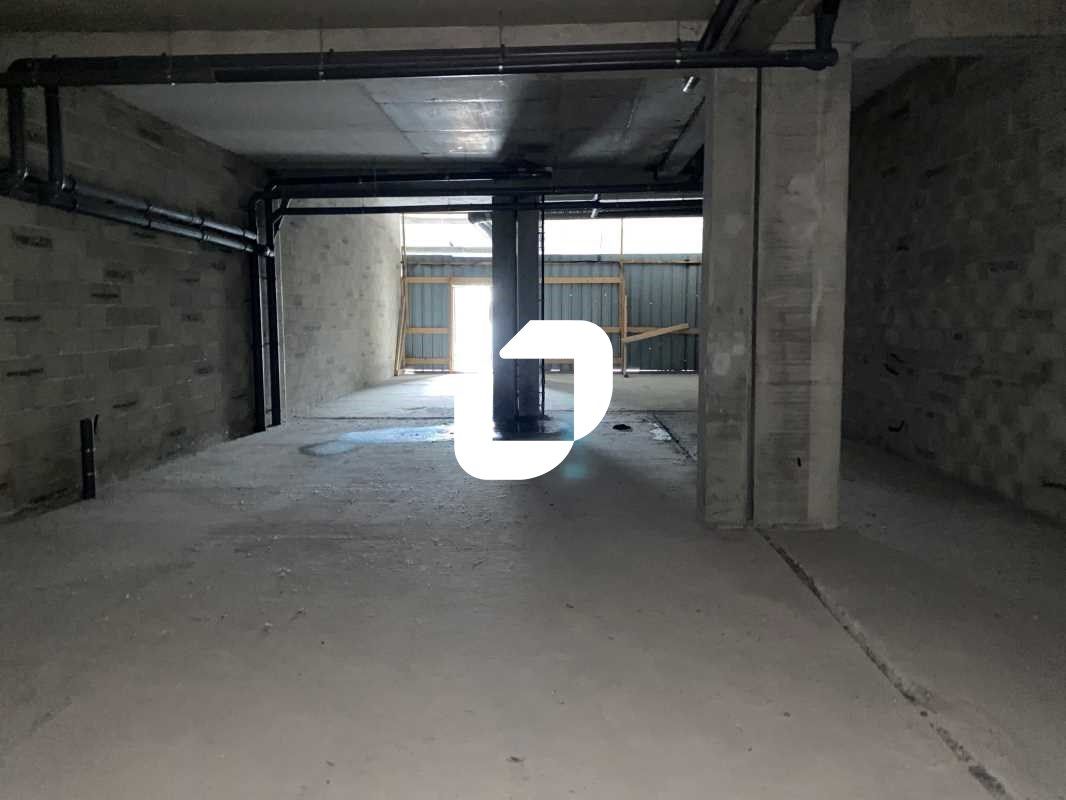 A proximité de la Cité du Vin, IMMPROVE vous prop