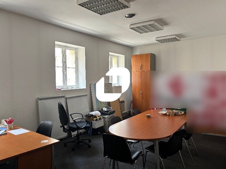 Situé au coeur du Triangle d'Or, IMMPROVE vous pr