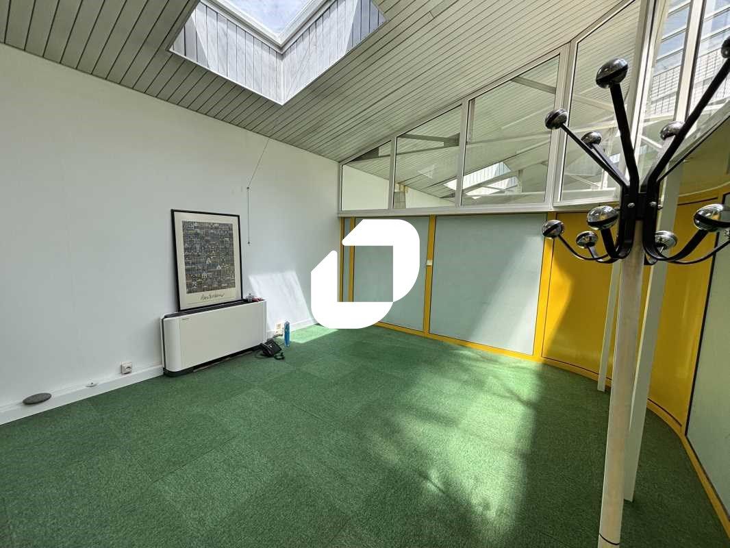 À proximité immédiate du Jardin Public, IMMPROVE 