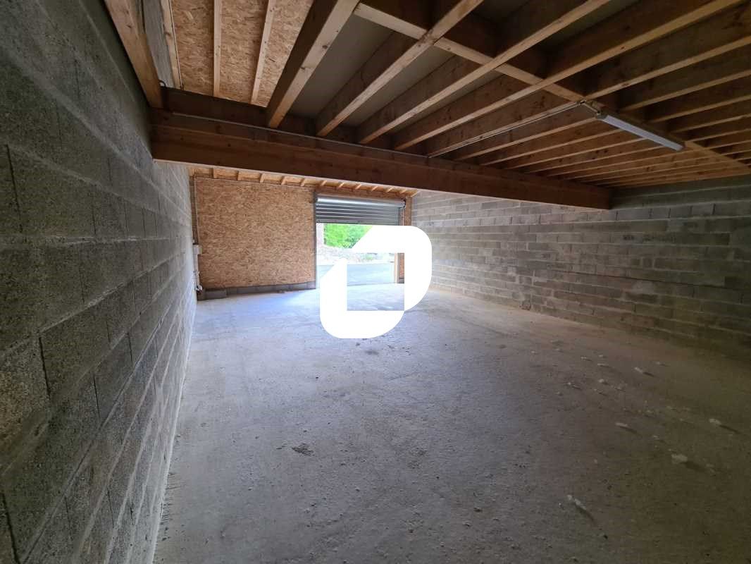 Proche de la zone d'activité Mermoz à Eysines, Im