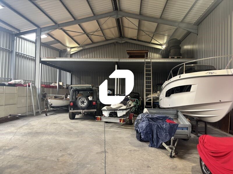 Au sein de la zone d'activités d'Andernos Les Bai